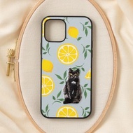 立體刺繡手機殼 iPhone 12/12pro PBAT PU合成皮革 貓咪x檸檬