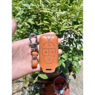 Vinfast VF8, E34, VF8 Plus electric car key case made of hand-stitched genuine cowhide