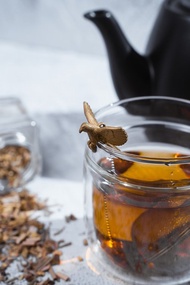 01LIV不銹鋼濾茶器 CHICHI濾茶球 雄鹰金色吊饰 原創設計