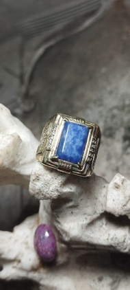 nhẫn xưa mỹ nam ( mặt đá shapphia mầu xanh thiên nhiên )