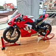 Duoati V4R Engine Starter, Muffler, Smoke Spray 1:6 Scale