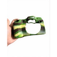 Rubber case for Nikon D7100 / D7200 / D7500 camera.