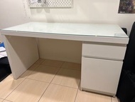 [含運‼️] ［急件歡迎議價］IKEA家具 MALM 書桌/工作桌，白色，140× 65 公分