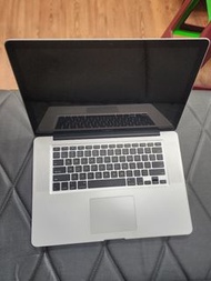 【販售零件機】A1286 MacBook Pro 15 英吋無法開機，當零件機賣