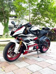 YAMAHA YZF-R6