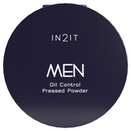 In2It Men Oil Control Pressed Powder 7g อินทูอิท เมน แป้งผสมรองพื้นเนื้อละเอียด.