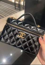 💖Chanel 26c Lp hobo 黑色 鏈條梳妝袋 油蠟皮 小羊皮 琺瑯花金扣 手柄 手袋 vanity bag 聖誕禮物 Coco handle nano