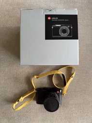 Leica Q2 Black Paint Finish Digital Camera