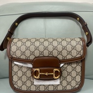 Gucci 1955經典老花馬鞍包，焦糖棕色皮邊98新