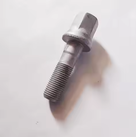 FOR LANCER 4G13 4G18 ENGINE ,CENTER BOLT,CRANKSHAFT PULLEY MR984523