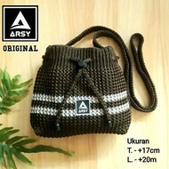 model baru tas rajut selempang wanita model serut