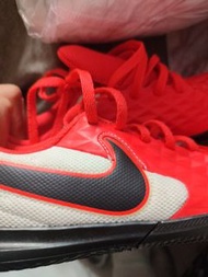 Nike 足球鞋
