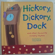 Hickory, Dickory, Dock: And Other Favorite Nursery Rhymes (Padded Nursery Rhyme Board Books)