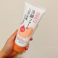 近全新❗️日本製 KUMANO 熊野油脂 四季適用 豆乳精華緊緻美肌保濕洗面乳 200g