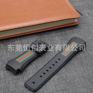 Gucci GUCC Watch TPU Rubber Strap Men's Casual Watch Soft Convex Mouth Two-Color Strap G Strap