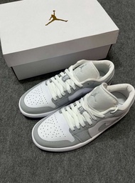 Jordan Air Jordan 1 low wolf grey
