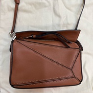 loewe Mini Puzzle Edge bag in classic calfskin 焦糖色