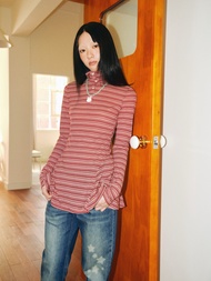 เสื้อยืดลายทางสีพื้นสไตล์มีอะเมaland แขนยาว คอกลม เสื้อชั้นในสำหรับใส่ในฤดูใบไม้ผลิ ฤดูร้อน ฤดูใบไม้