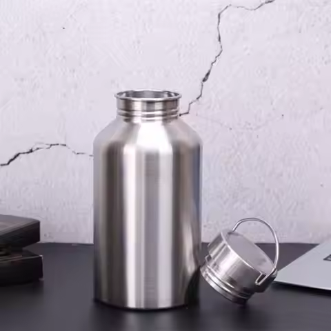 Travel Water Bottle with Filter 2L Hydration Coffee Mug Top Handle Water Bottle for Men Women Boys G
