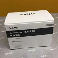 Sigma 17-70mm f/2.8-4 DC Macro OS HSM
