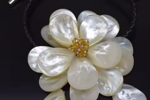 white Shell flower necklace 48cm Wholesale hand make flower necklace