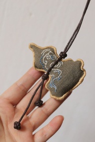 壹染指原創 | 棉麻 全手縫 云紋繡 雙色 葫蘆掛飾 | 一物一圖