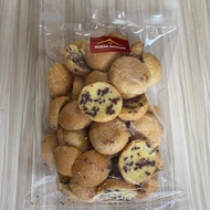 BAGELAN MESES bagelan sprinkles bagelanMANIS old-school foodMANIS bagelan biscuit bagelan