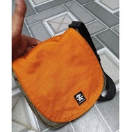 Sling bag crumpler