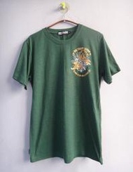 楹 ~ 正品 BIG TRAIN OSAKA 墨綠色 T恤 size: M