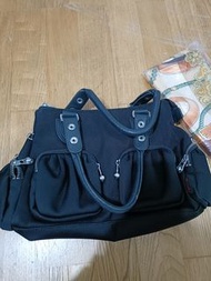 精品包包 品牌包包 名牌包包 可三用，可手拿包，能單肩包，能斜背包