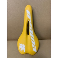 [Bb Iron Horse] OYAMA Seat Cushion Bicycle High Gauge (Yellow)