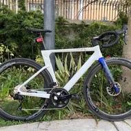 2025 新款 JAVA FUOCO TOP 火6 24速 油剎桶軸 碳刀碳纖維公路車 送水架前後蛙燈