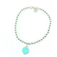 Excellent condition TIFFANY & Co. Tiffany Return to Tiffany Tiffany Blue Heart Tag Beaded Bracelet, 