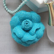 藍色布藝山茶花胸針