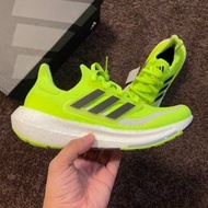Adidas Ultraboost Light UB23