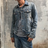 Gap ripped men's jeans jacket