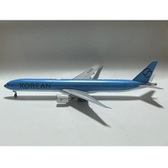 Ready Stock JC Wings 1: 200 South Korea Airlines B777-300ER HL8008 Alloy Airplane Model