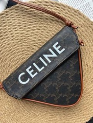 全新CELINE 三角皮包