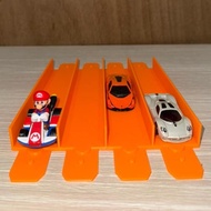 Hot Wheels 4 Lane Straight Track with Track Connector