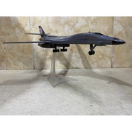 Rockwell B1 Lancer 1:144 Airplane Model
