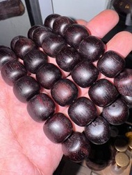 降真香玻璃感手珠