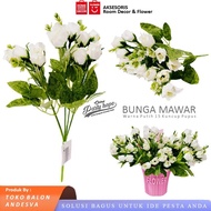 Bunga Artificial Mawar Pupus / Bunga Plastik Tanaman Artificial Buket Bunga Mawar 15 pupus putih