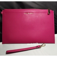 💯authentic 🆕🔥Michael Kors XL zip clutch wrislet 32H7GFDC4I Ultra Pink✅