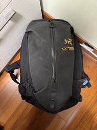 Arcteryx 22L 背囊
