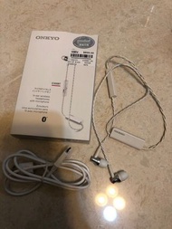 Onkyo wireless audio ear phone