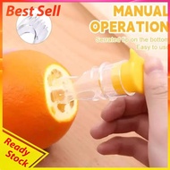 2Pcs Manual Lemon Juicer Citrus Juicer Reamer Plastic Hand Held Juicer Citrus Squeezer for Lemon Ora