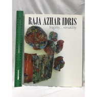 RAJA AZHAR IDRUS Fragility ... versatility. Utusan