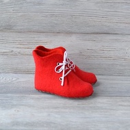 毛氈羊毛紅色嬰兒短靴新生兒蕾絲鞋拖鞋嬰兒送禮會禮物