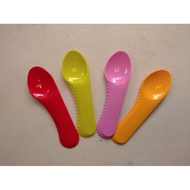 Tupperware Fruit Spoon (2)