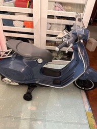 Vespa 兒童電動車